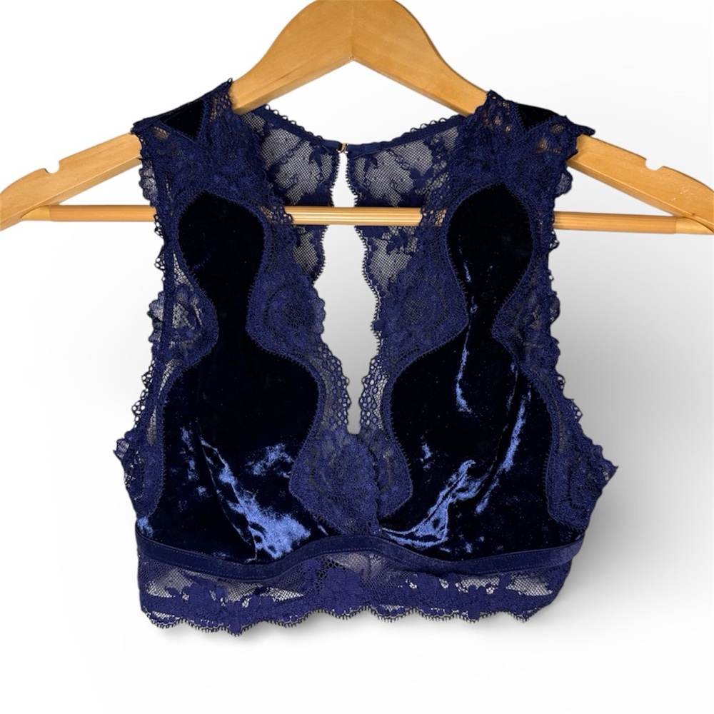 Victoria’s Secret Dream Angels Blue Velvet & Lace Bralette Size S